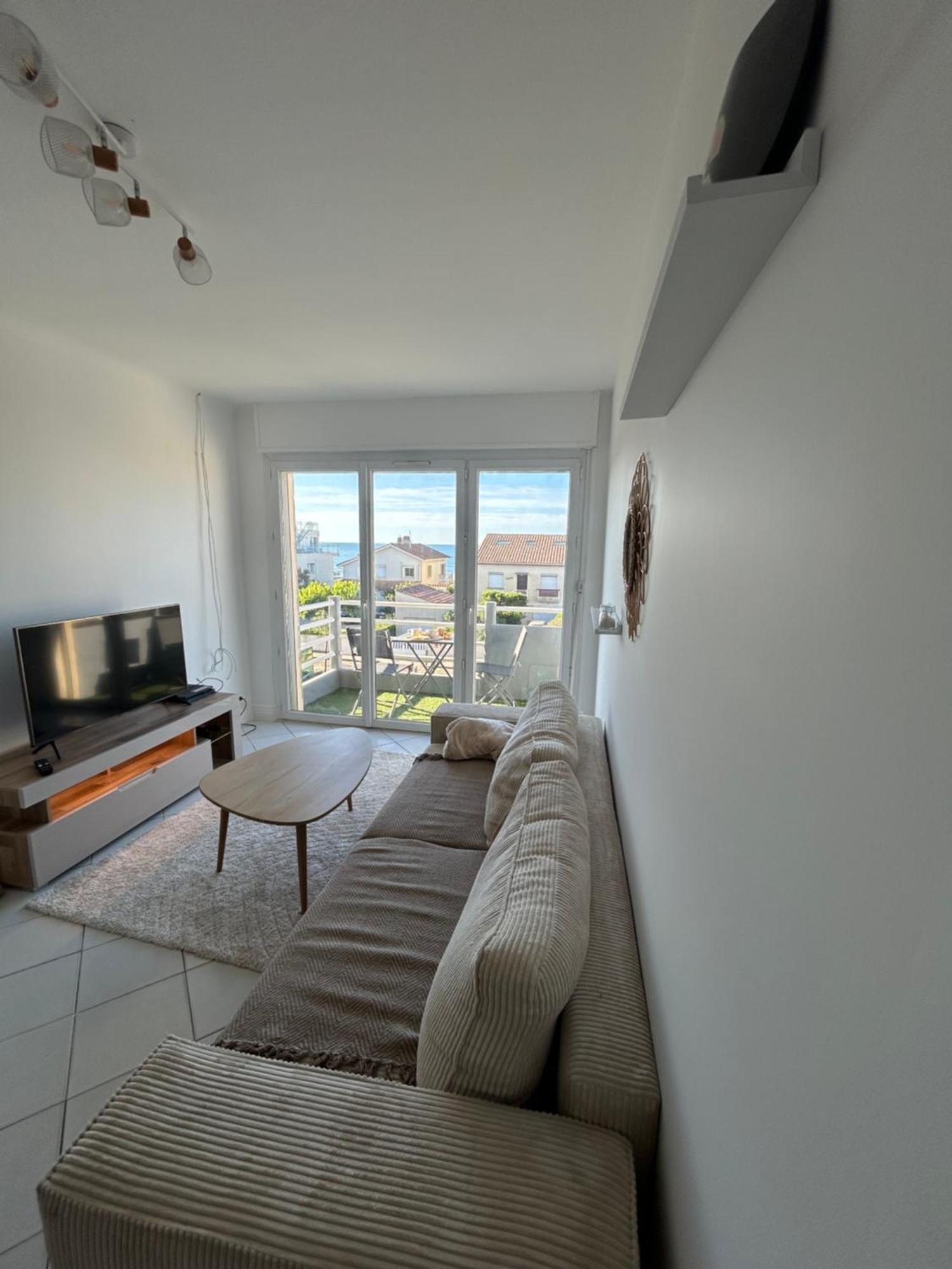 Appartement Traversant Vue Mer Et Etang Могио Экстерьер фото