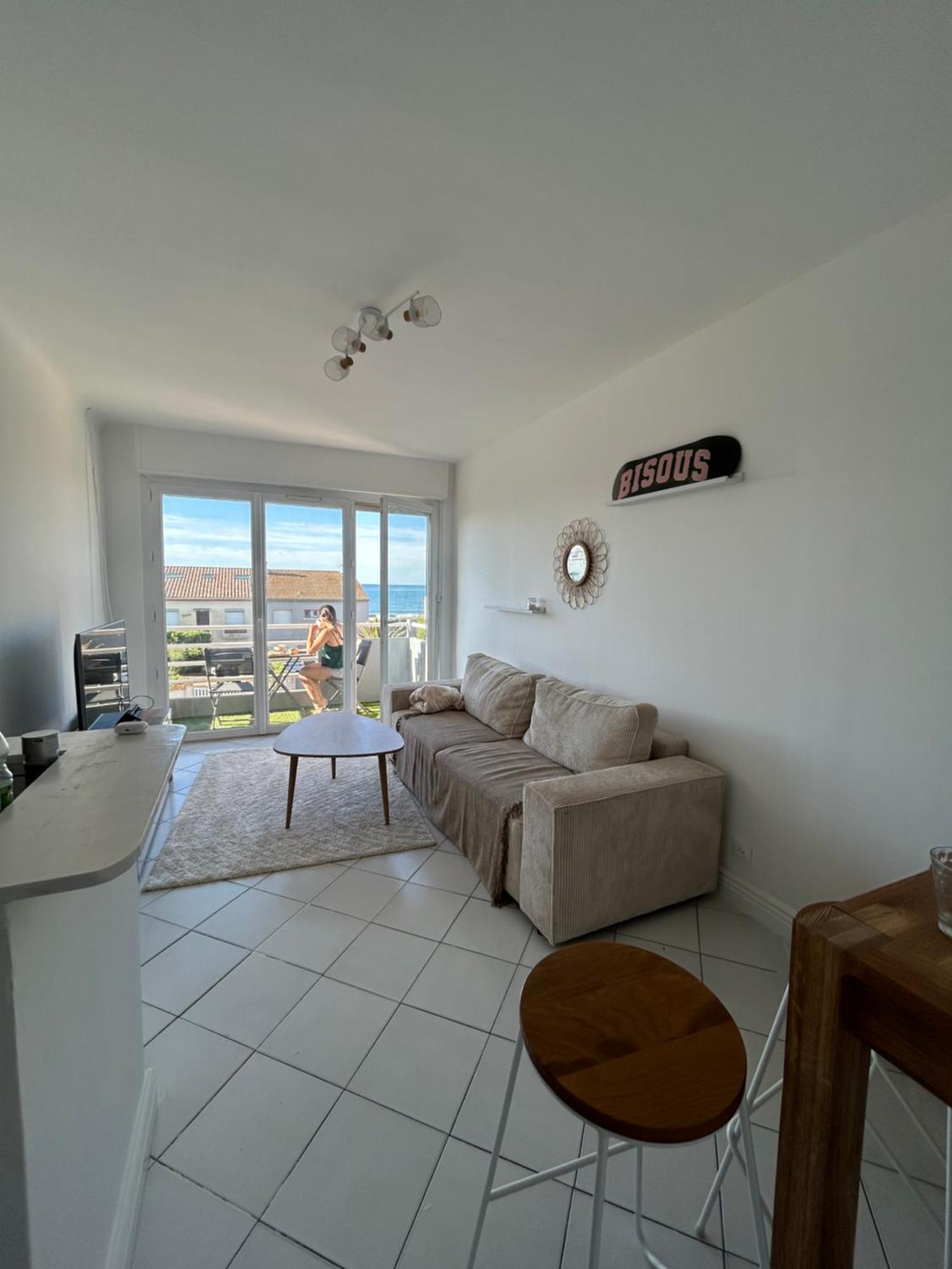 Appartement Traversant Vue Mer Et Etang Могио Экстерьер фото